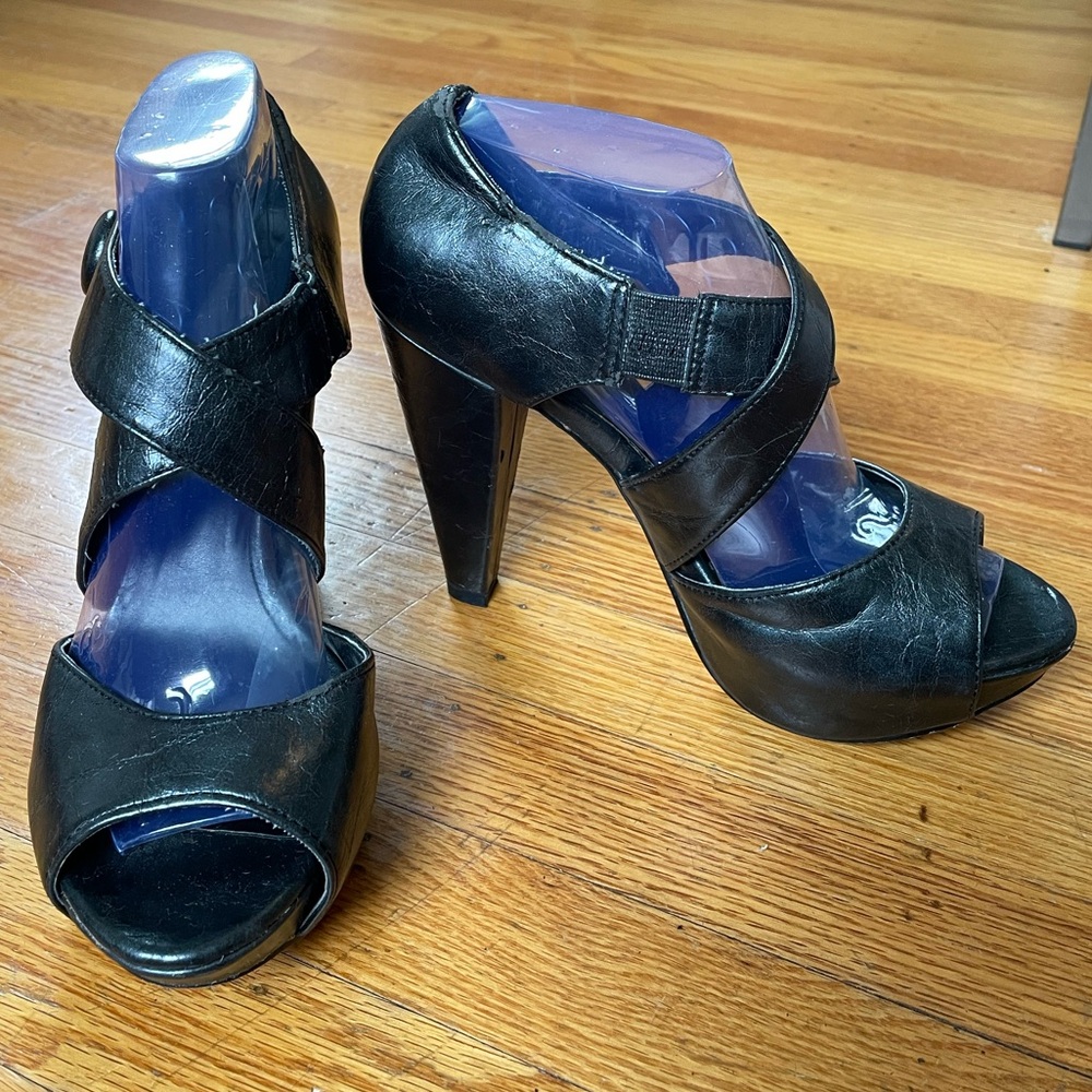 Kaya Black Criss Cross Peep-Tow Heels